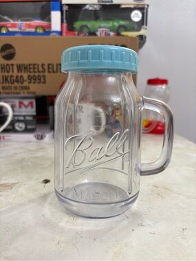 Clear Plastic Mason Mug with Light Blue Lid - Party Tableware
